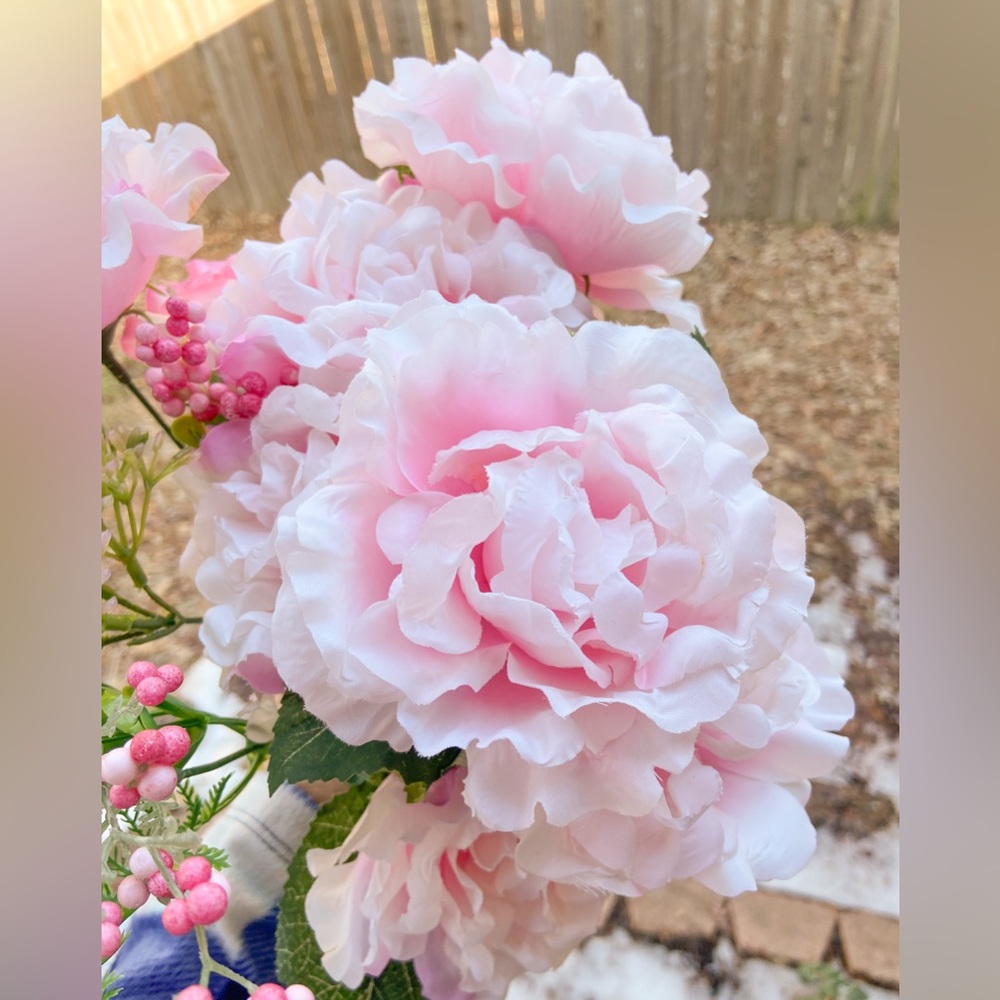 Bundle of Flower/Floral Picks & Garland Home Holiday Decor Artificial Flowers - Picture 7 of 12